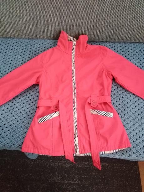 Dievčenský "trenčkot ", 146