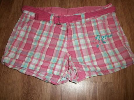 Šortky, kik,146