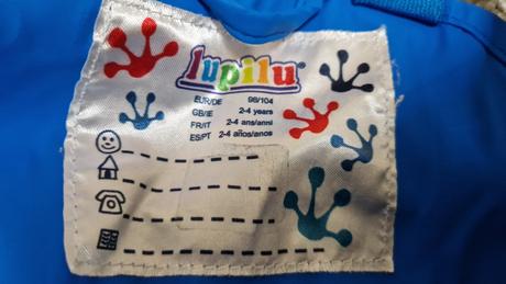 Nohavice do dažďa, lupilu,104