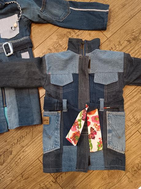 Dva dievčenské riflové kabáty, 110