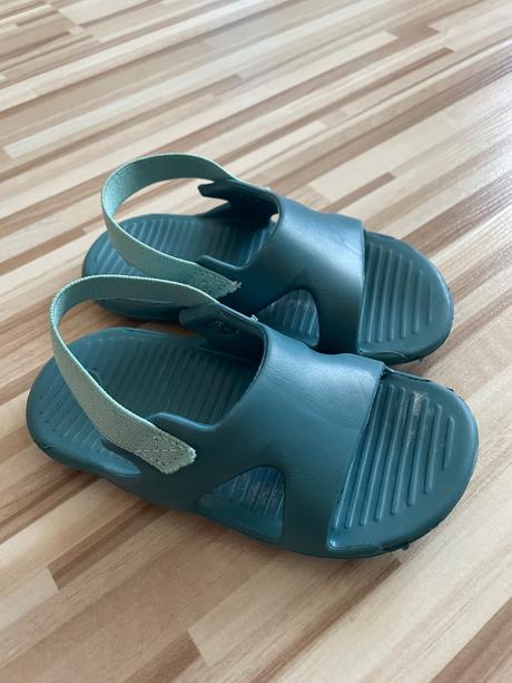 Sandále do vody, decathlon,23