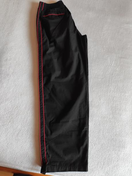 Športové nohavice, l