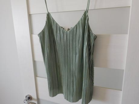H&m  top zelenkavý pružný-s/m,, h&m,s