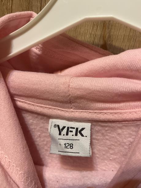 Mikiny s koníkom, 128