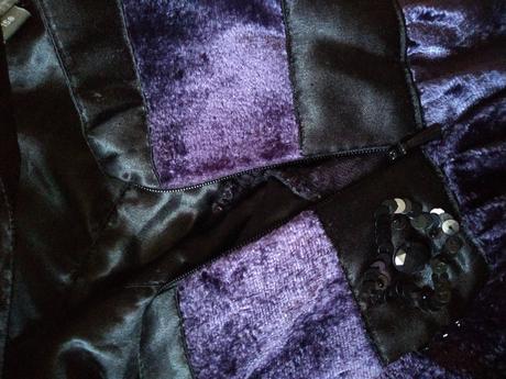 158 zamatové šaty - 8 eur, kids club,158