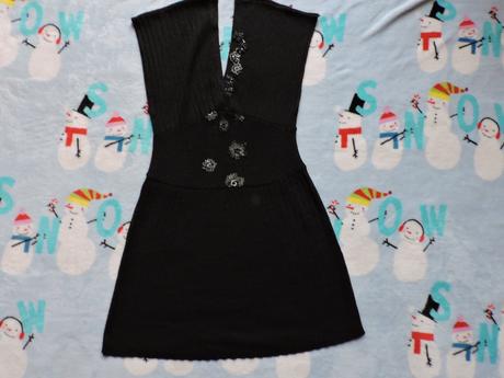 Čierne úpletové šaty, s