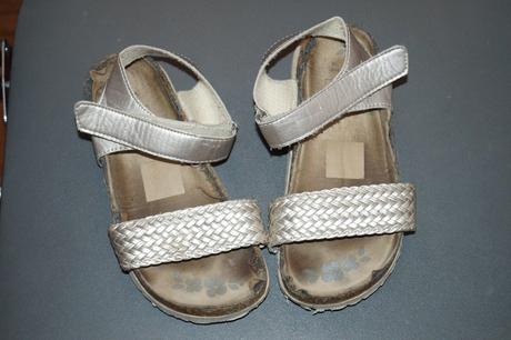 Zlate sandalky, f&f,28