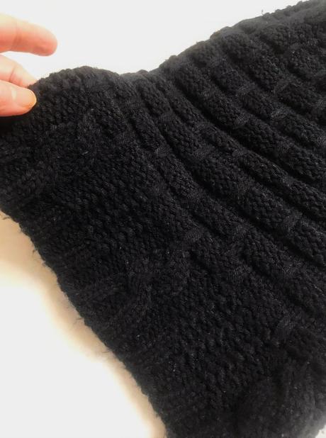 Čiapka beanie / otvor na vrkoč, xl