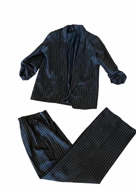 Luxusný kostým veľ.s/m, 38