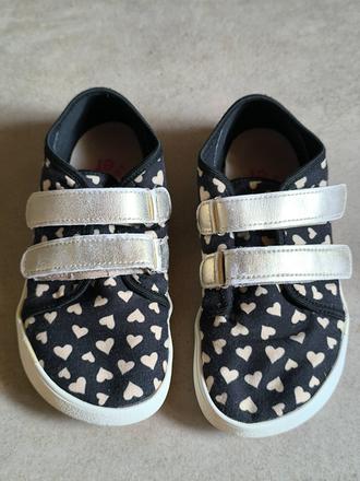 El barefoot tenisky č.32, 32