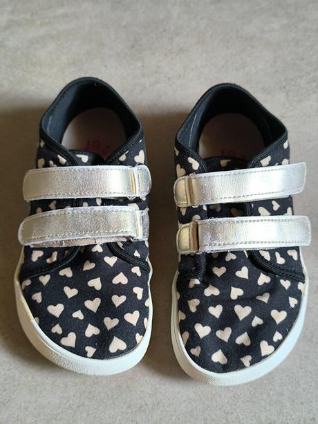 El barefoot tenisky č.32, 32