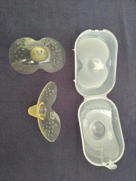 Klobúčiky na dojčenie,