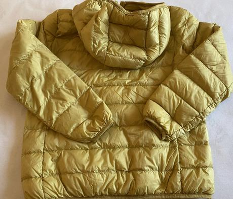 Ľahká bunda s kapuckou s kačacím perím v. 146/152, 140