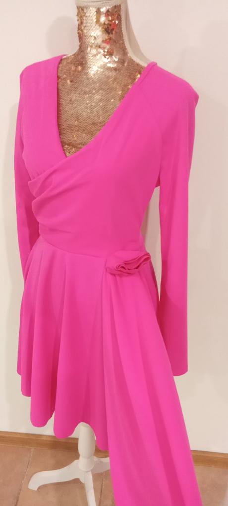 Exkluzívne šaty s ruzou, m