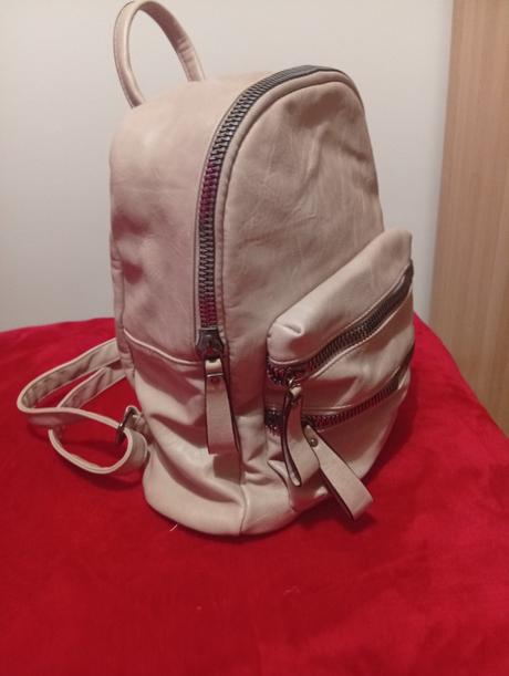 Dámsky priestranný batoh, 