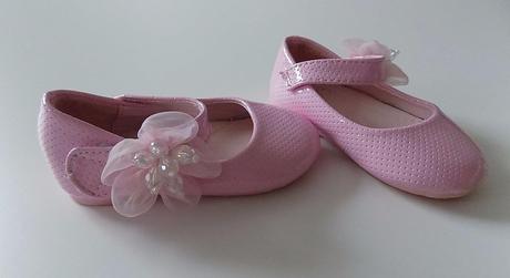 Slávnostné šaty a topánočky, 80