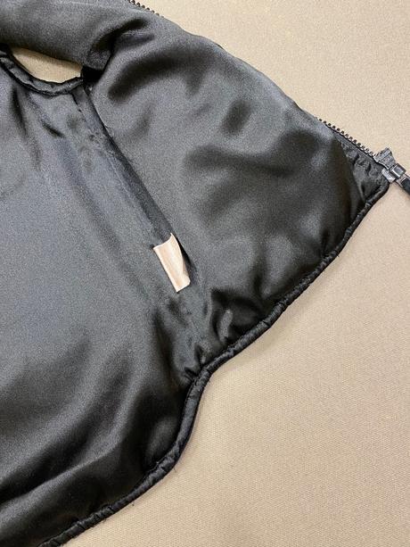 Zamatová vestička, 128