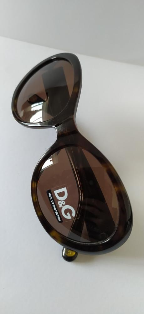 Značkové slnečné okuliare, 