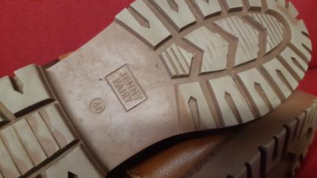 Predám zachovalé topánky veľkosť 40., 40