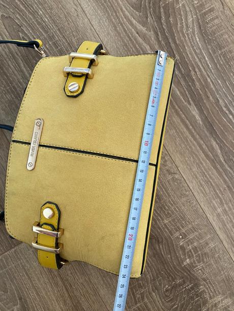 Kabelka river island, river island