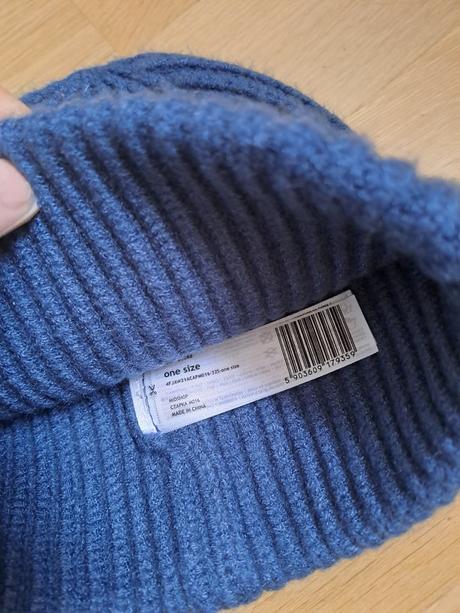 Chlapčenská čiapka, 128