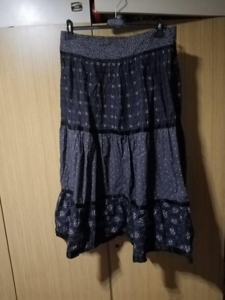 Dámska sukňa, 40