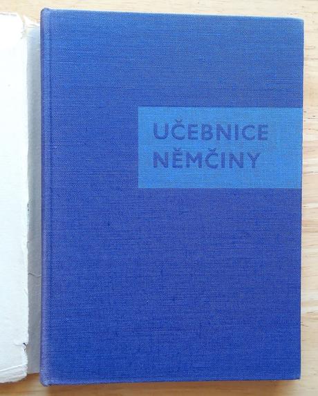 Učebnice němčiny pro nefilologické obory universit,
