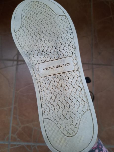 Prechodne topanky 9e, vagabond,37