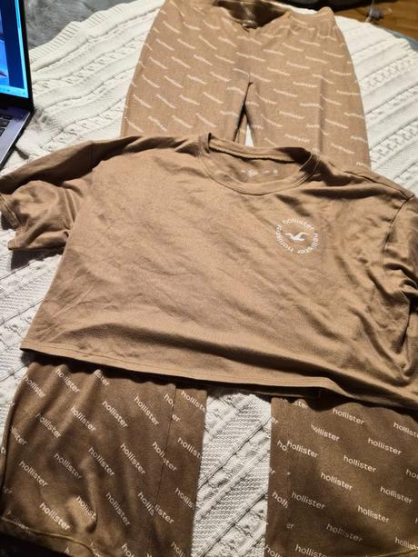 Pyzamo, hollister,s
