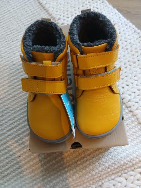 Be lenka penguin yellow, v.29, be lenka,29