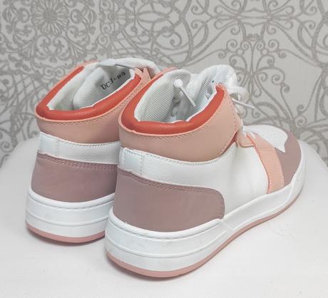 Botasky vyvýšené, 40