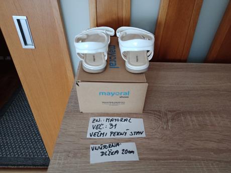 Dievčenské lakované sandále zn.mayoral veľ.31, mayoral,31