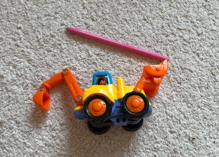 Farebný plastový bager, 
