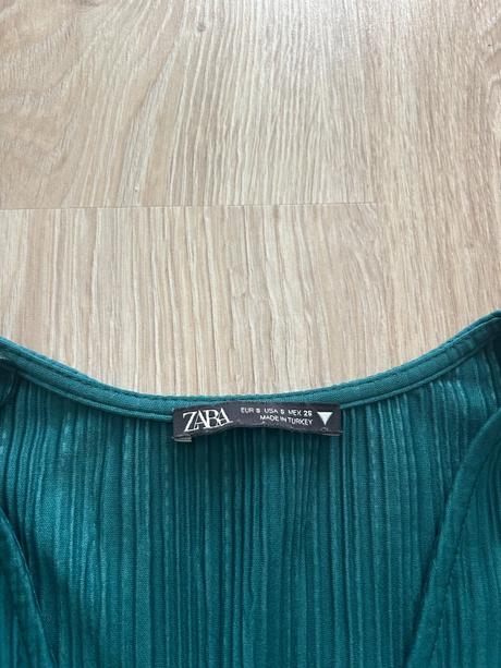 Nádherné plisované smaragdové šaty zara, zara,s