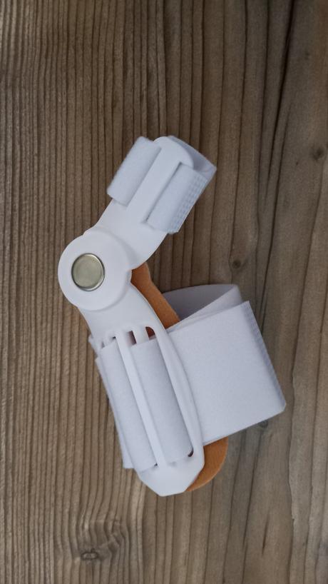 Korektor na vyboceny palec / hallux,