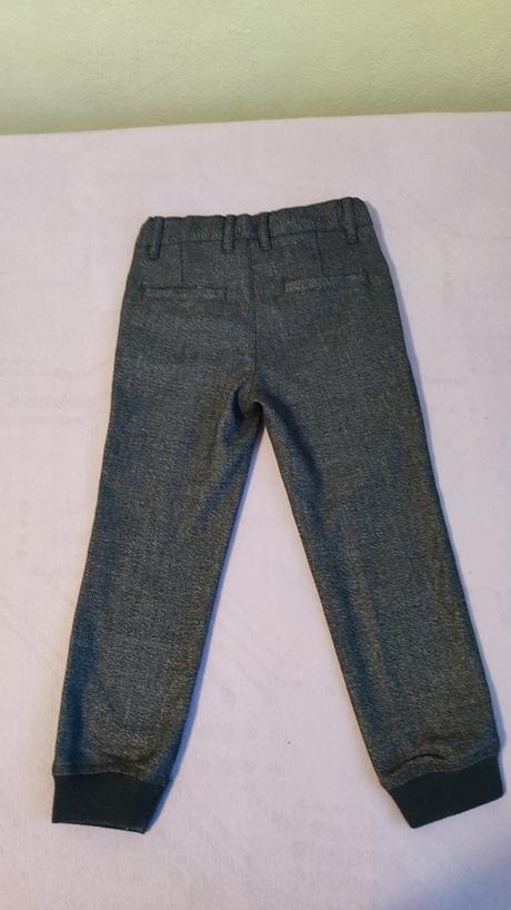 Chlapčensky oblek, 110