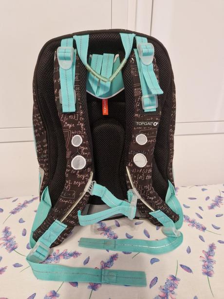 Skolska taska zn.topgal,