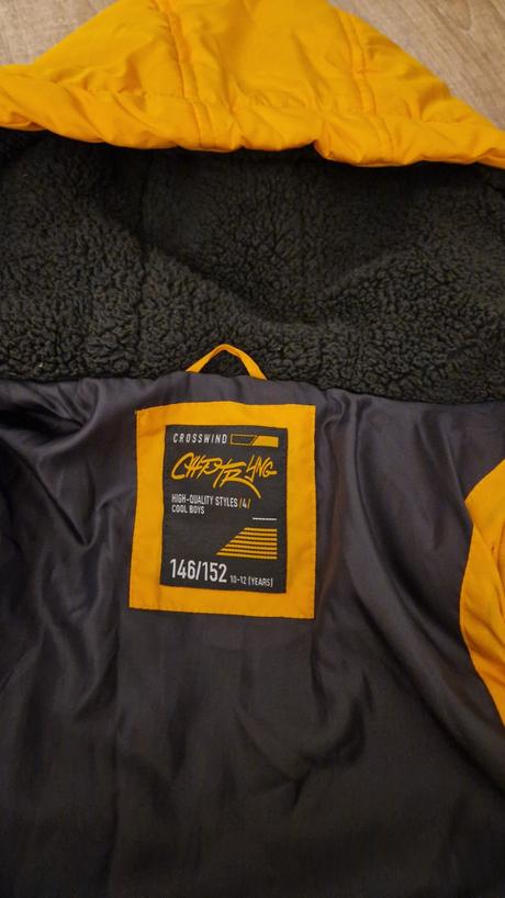 Teplá vesta 146/152, 146