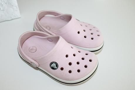 Crocs, crocs,26
