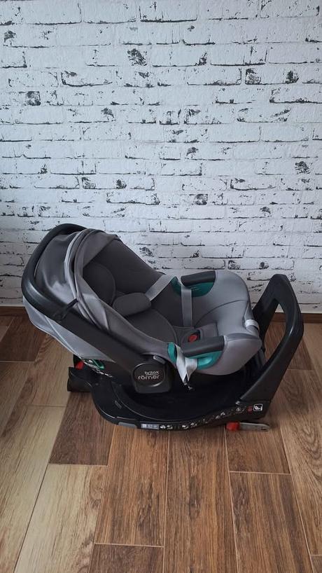 Britax römer baby safe 3 i-size vajíčko+základňa, britax