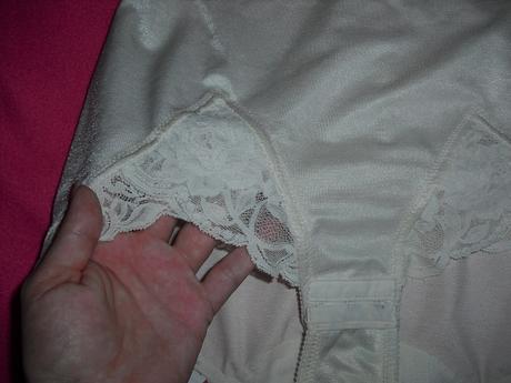 Formujuce stahujuce body, m