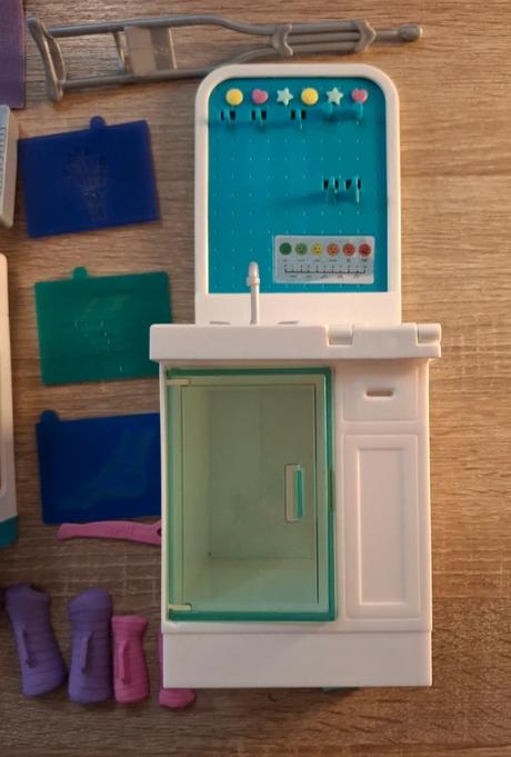 Sada barbie klinika, 