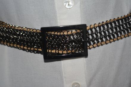 Mng opasok z kovových krúžkov, mango