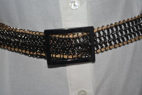 Mng opasok z kovových krúžkov, mango