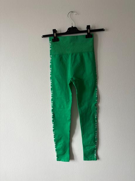 Tala bezšvové, športové, zelené legíny, xs