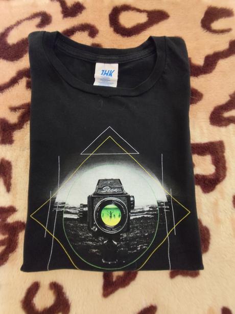 Tričko s potlačou fotoaparát, veľ. m, skôr pre s, m
