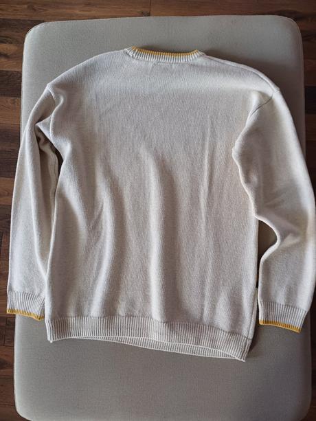 Sveter, next,146
