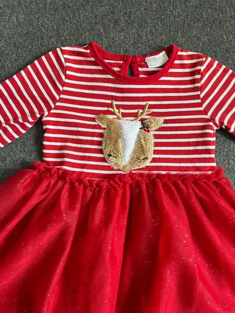 Vianočné šaty, 92