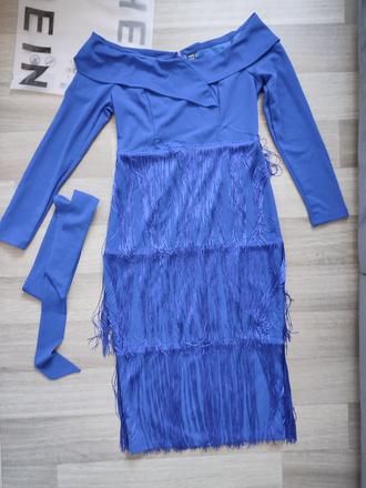 Šaty so strapcami, l