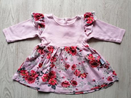 Šaty kvetinkové, 68